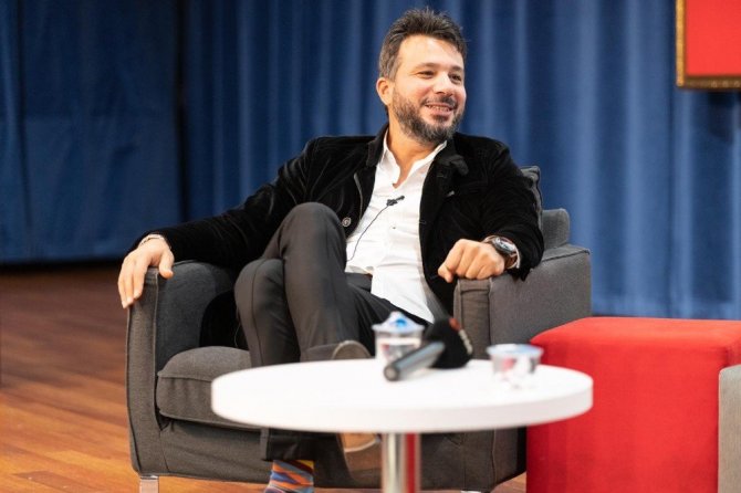 Artık Türkiye Bize Yetmiyor